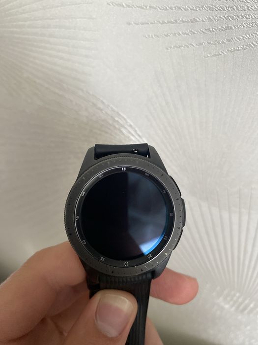 Samsung Galaxy Wath 42мм SM-R810