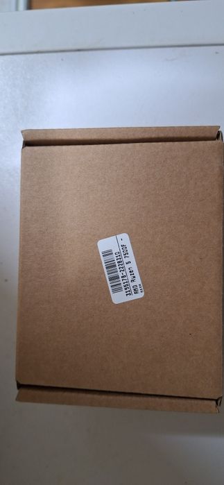 Procesor R5 5700F nou