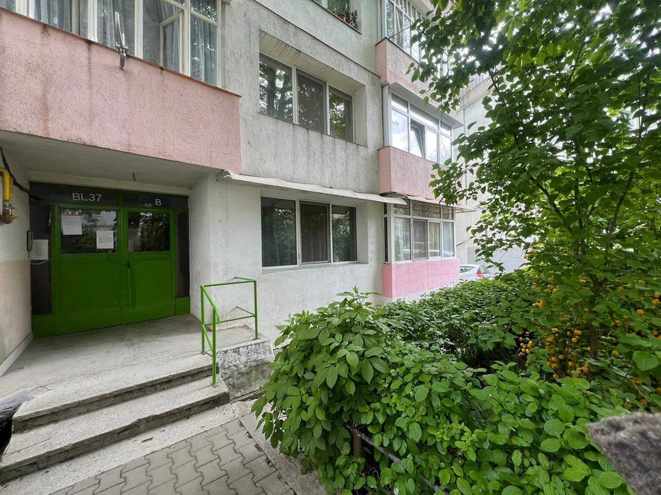 Apartament de vanzare Vaslui - 2 camere - 52 mp - Proprietar