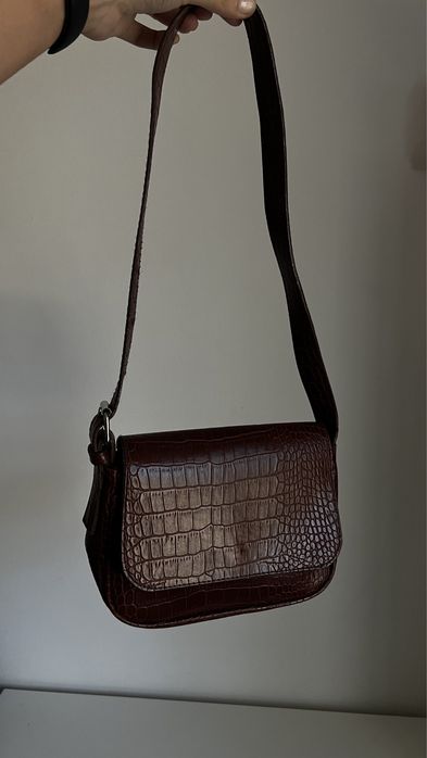 Продам сумки. Можно через каспий ред