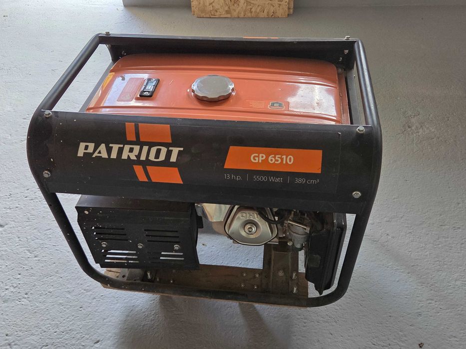 Бензиновый генератор