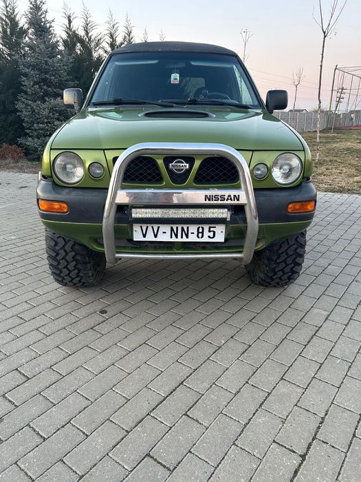 Nissan terrano 2.4 benzina