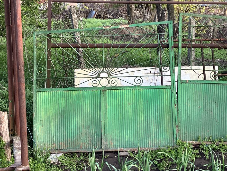 Врати за селскостопански двор!