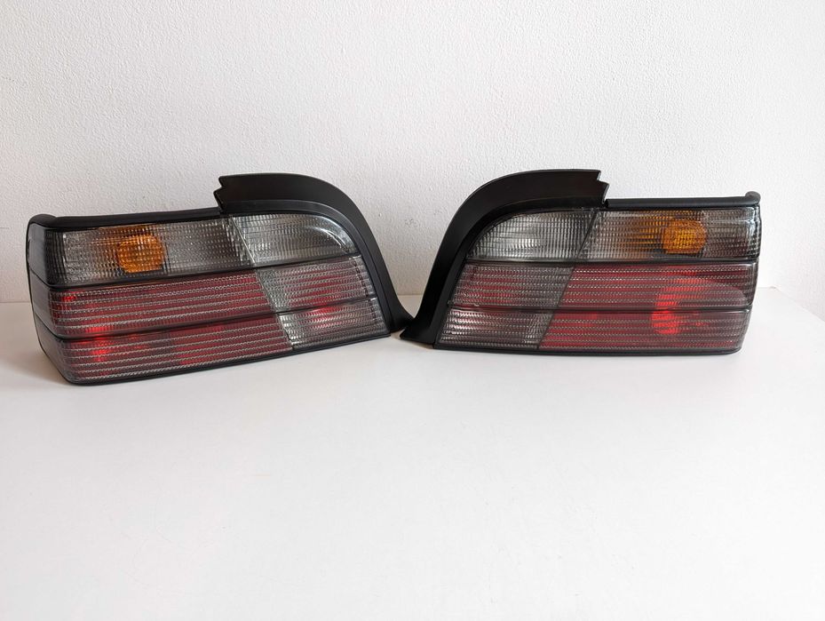 Стопове БМВ Е36 купе опушени фабрично затъмнени BMW E36 Нови