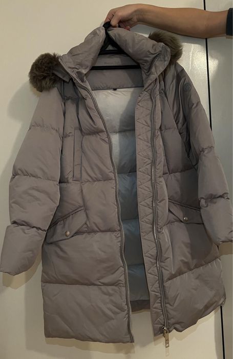 Пуховик Massimo Dutti.
