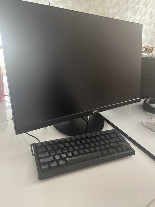 Монитор Acer 390hz 24.05 IPS