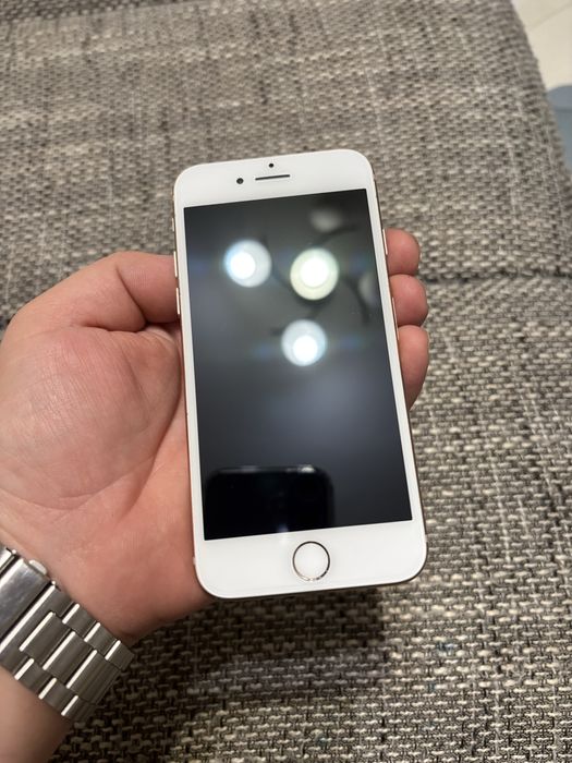 Iphone 8 de 64 gb White si Gold Impecabile