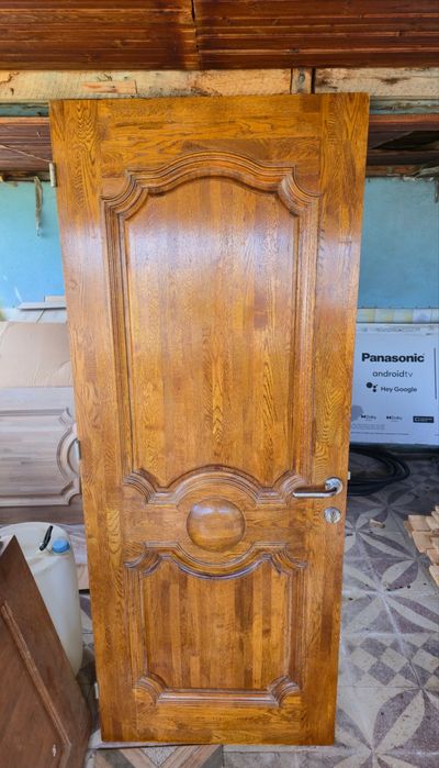 Uși din lemn masiv stejar