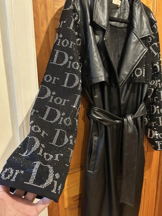 Продам тренч-плащ новый