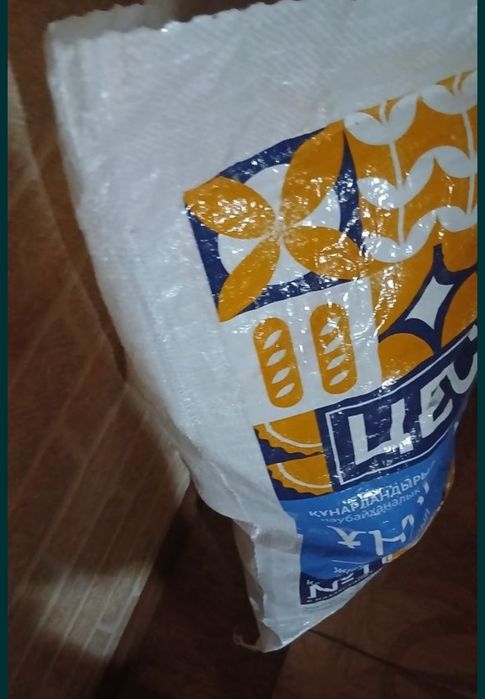 Отдам банки разные даром