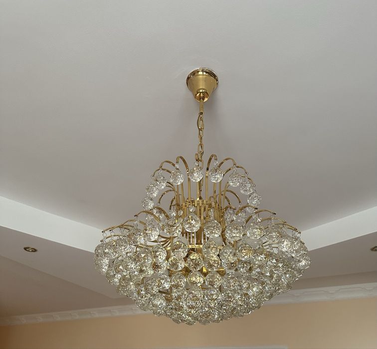 Продается люстра