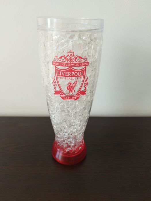 Висока чаша за бира на Liverpool