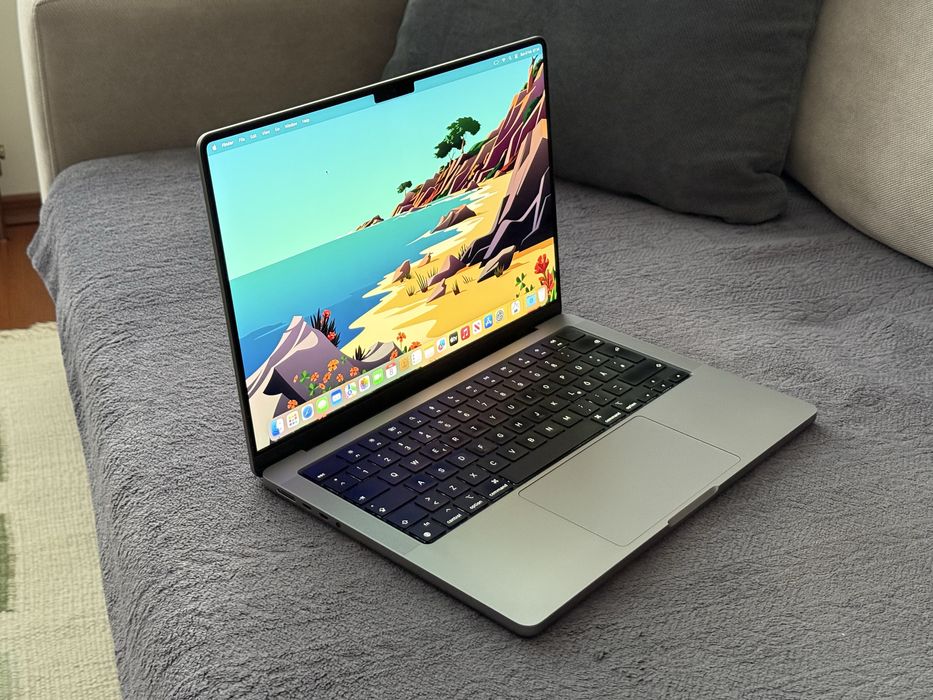 Като Нов  Macbook Pro 14’ M1 MAX/32GB Ram/1TB SSD