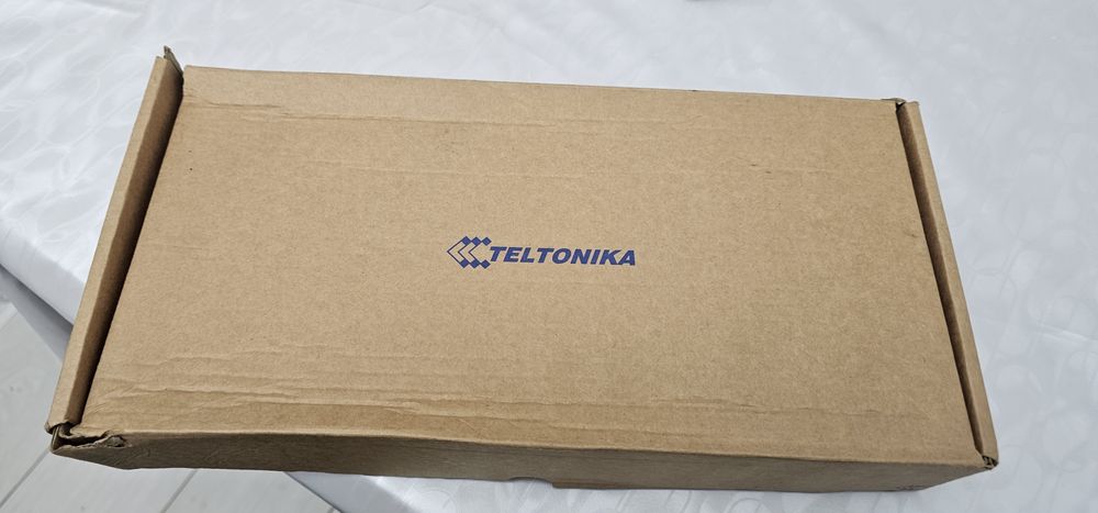 Teltonika RUT950 промышленный 4G LTE роутер Dual SIM