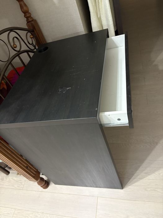 Писменный стол от Икея б/у