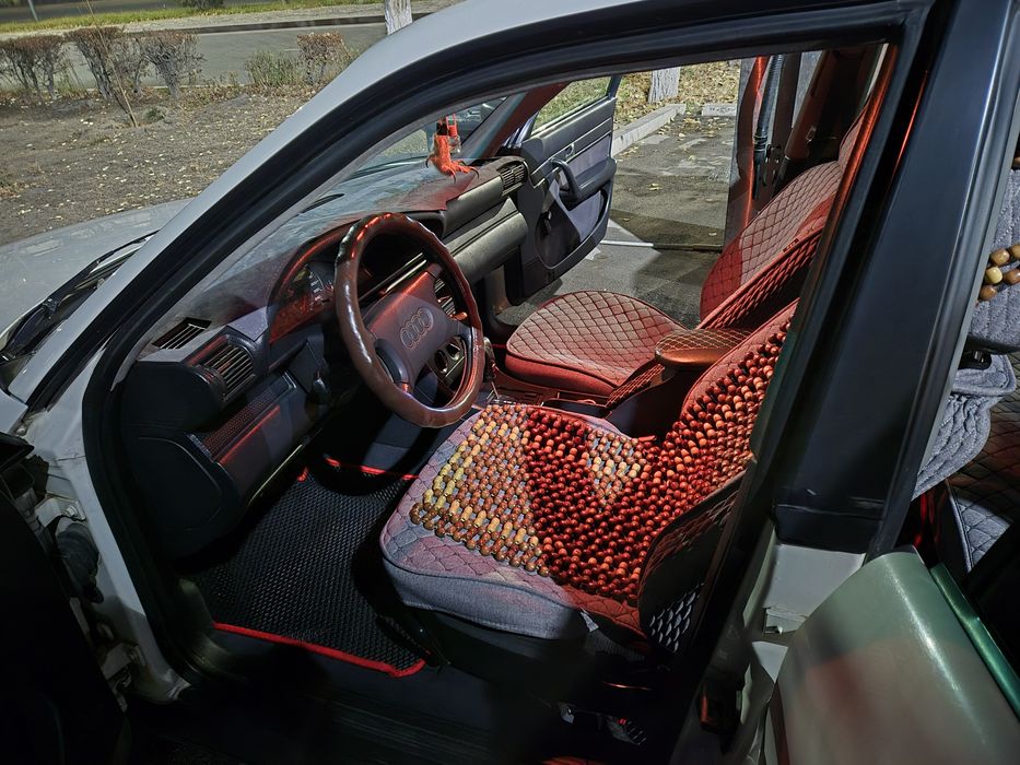 Продаётся ауди с4