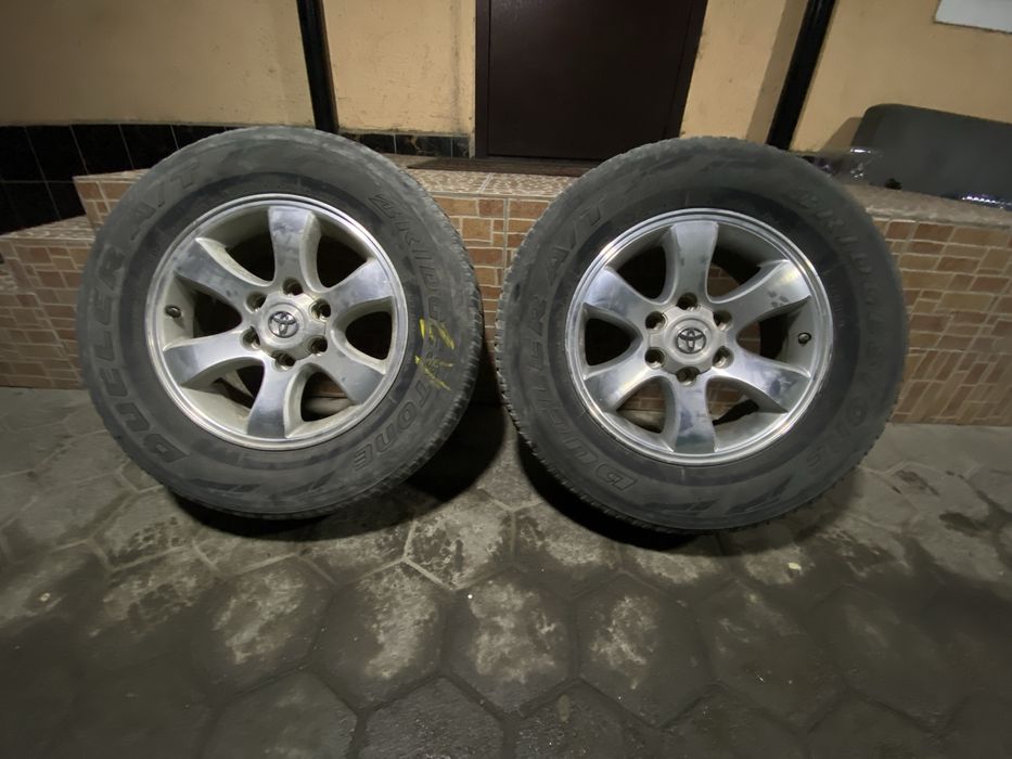 Продаю колесо на Джип