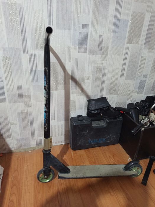 Самокат трюковой