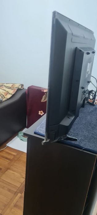 Led tv 102cm (40 inchi)