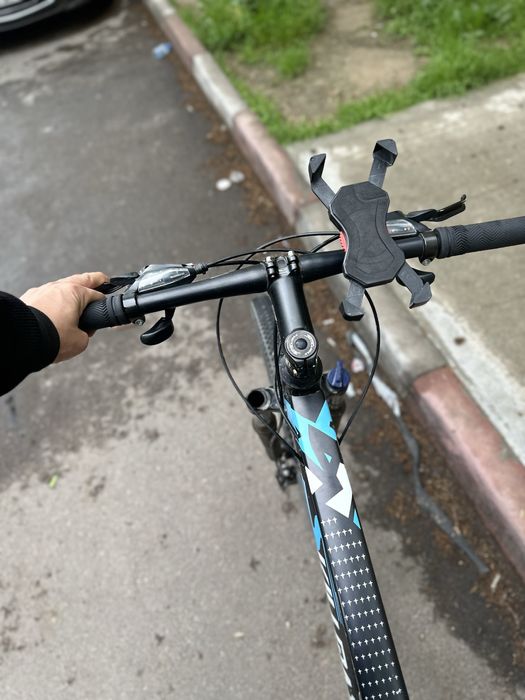 Srochna velosiped sotiladi 29 razmer scelmax yengil velo