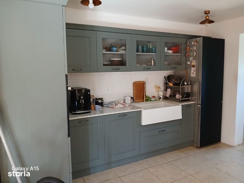 Casa la tara langa Valenii de Munte