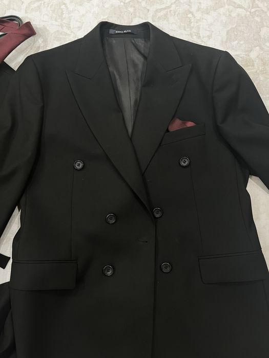 Продам костюм,48 го размера