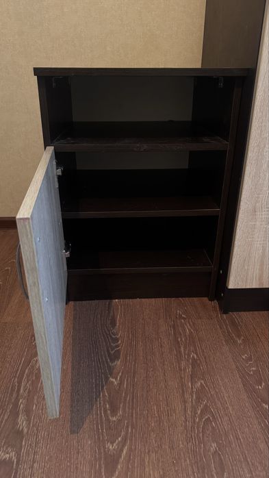 Тумба прикроватная