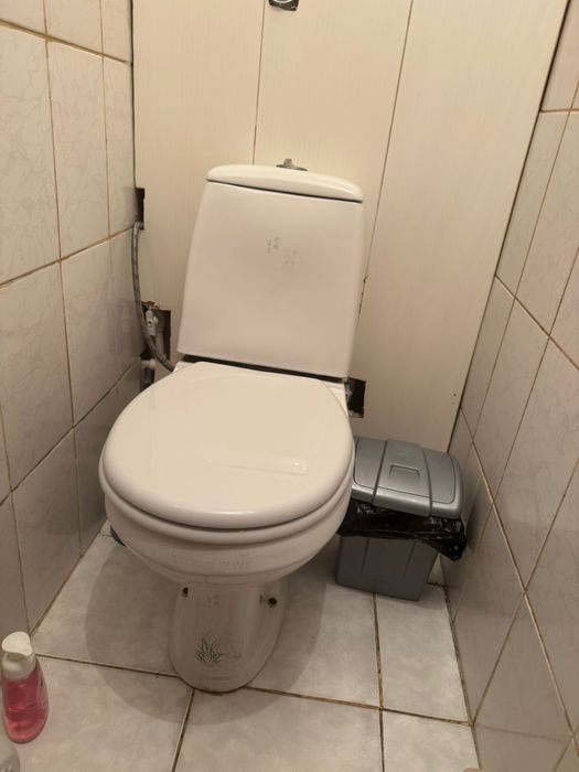 Продаю б/у ванную, раковина и унитаз