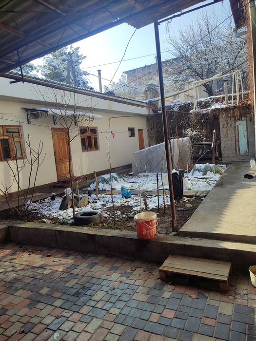 Hovli sotiladi 6 sotix