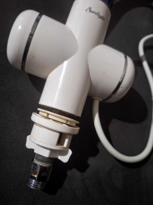 Нагревателна батерия с ток