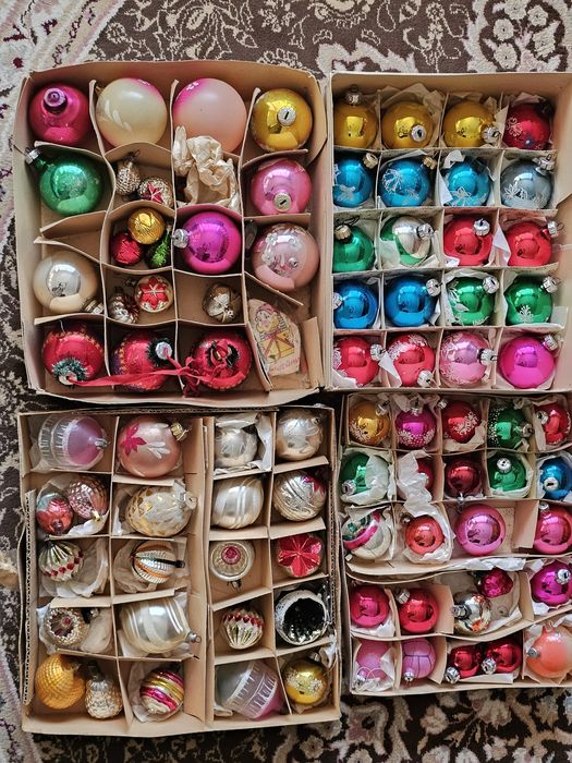 Ёлочные игрушки - стекло,гирлянды