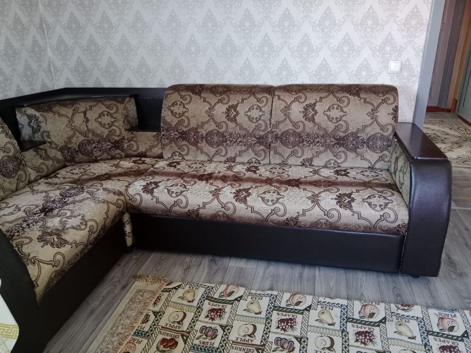 Продаю диван цена за диван 50000 тысячи