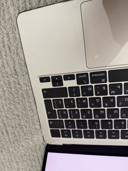 Macbook Air M3 2024