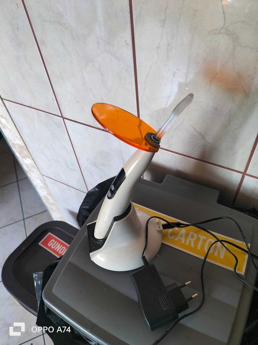 Aparat stomatologic lipit plombe