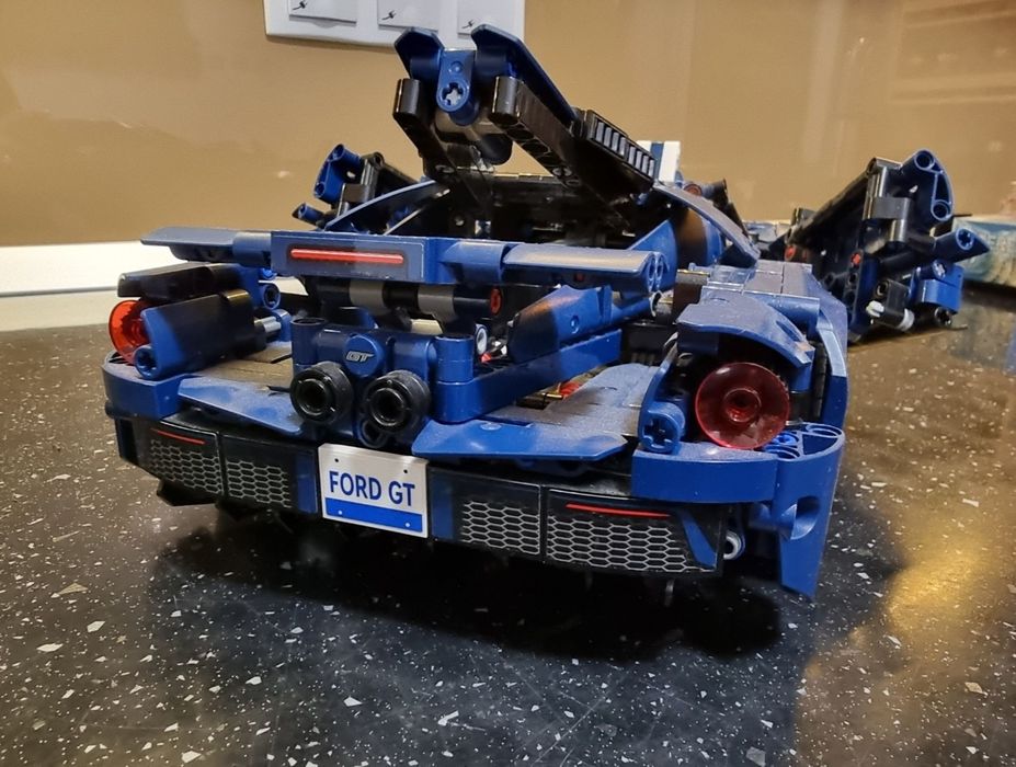 Lego Technic 42154 Ford GT 2022 - COMPLET Asamblat