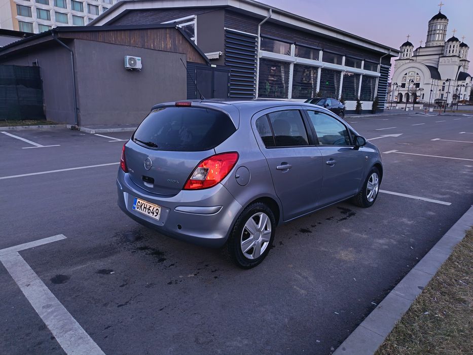 Opel CORSA  4 usi