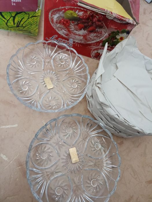 Продам тарелки стеклянные новые