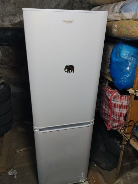 Холодильник рабочий