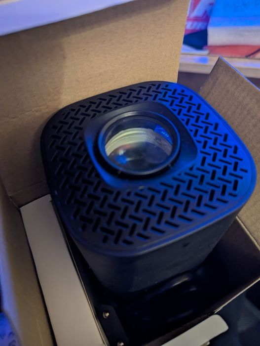 Проектор MAGCUBIC HY320