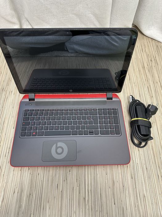 Laptop HP pavilion 15-p011nf beats editon defect