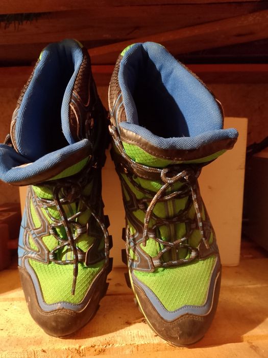 Мъжки туристически обувки 45 номер