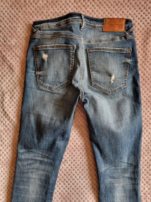 Дънки тъмносиви и сини, размер S-М