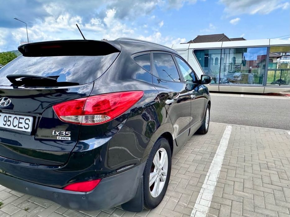 Vând sau  Hyundai IX35