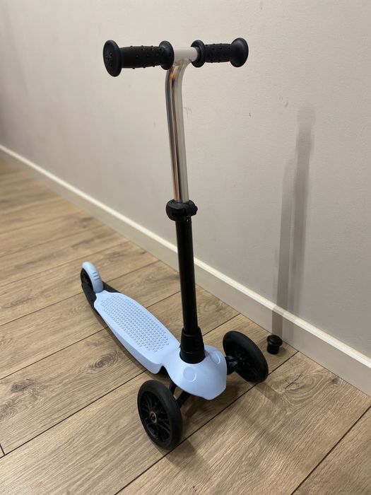 Продам детский самокат (почти новый!)