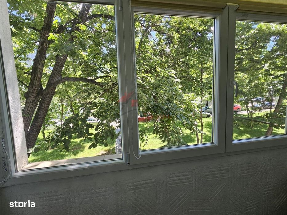Apartament 3 camere semidecomandat, Podu Ros - Cantemir