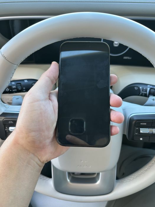 Продам Iphone 16 256гб