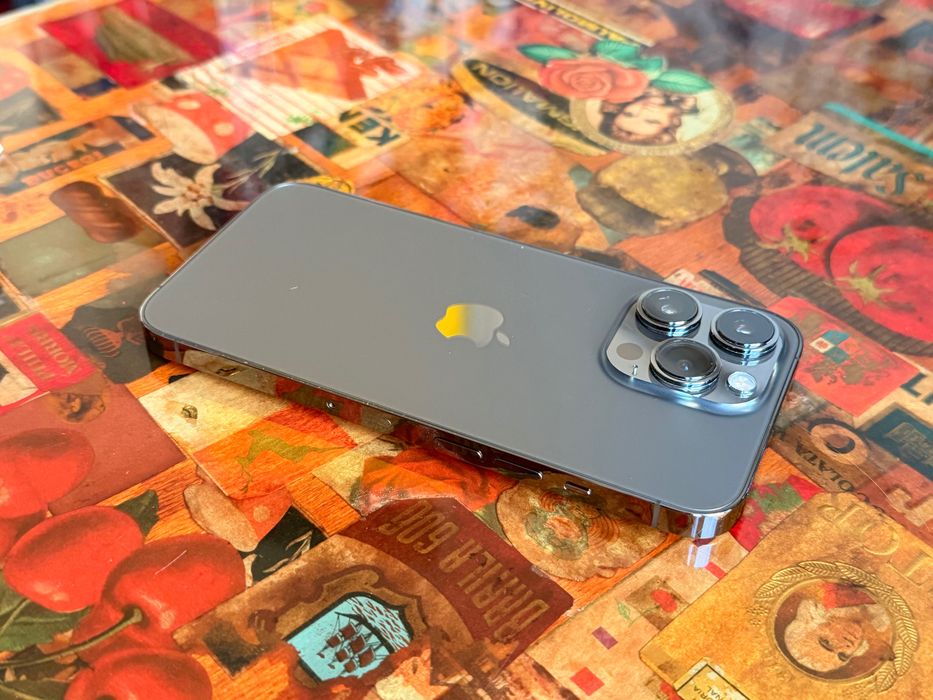 iPhone 13 PRO - 256GB - Negru / Graphite - iOS 18.7.2 - Baterie 100%