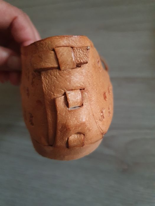 Opinci costum popular