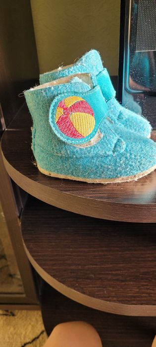 Продам валенки детские