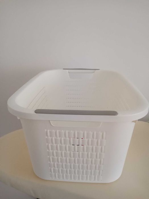 Кош за пране Sundis произведен във Франция